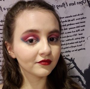 Meet your Posher, Alivia